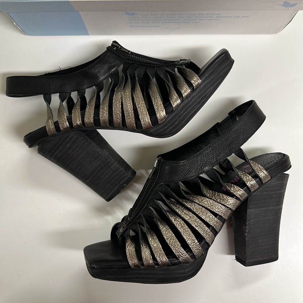 Farylrobin Women’s Kebbie Leather Platform Sandal. Black. Size 8 M